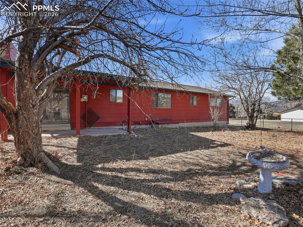 Image 35 of 37: Side of Structure