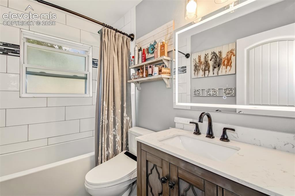 Image 14 of 31: Light and Bright Remodeled Main Bath 