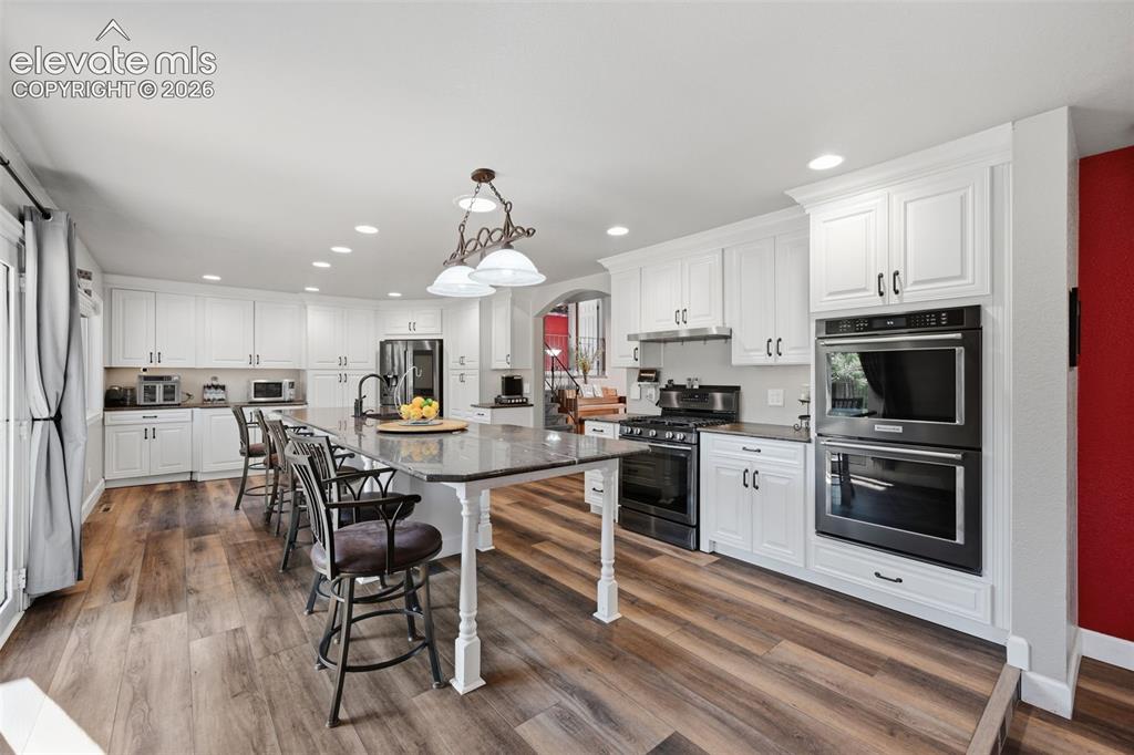 Image 12 of 47: Kitchen
