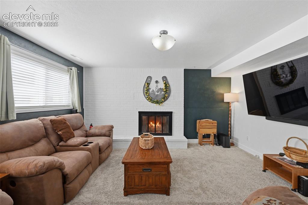 Image 36 of 47: Living Room