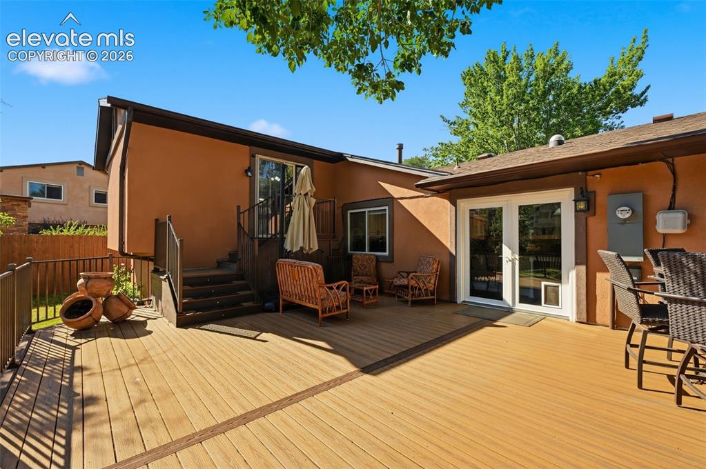 Image 43 of 47: Deck
