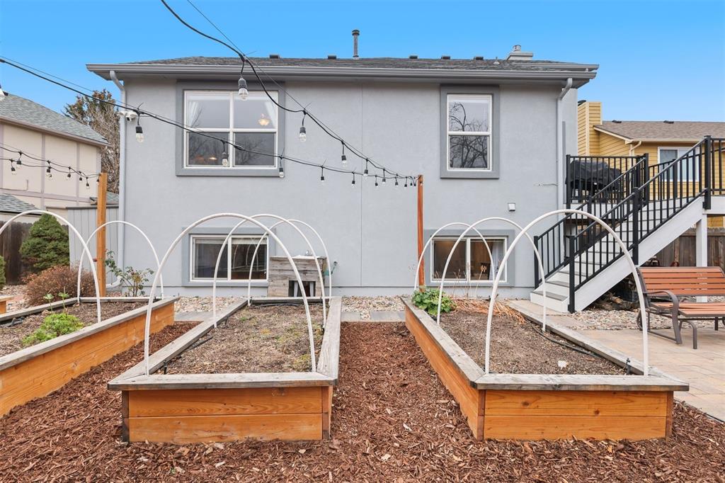 Image 28 of 43: Back of Structure