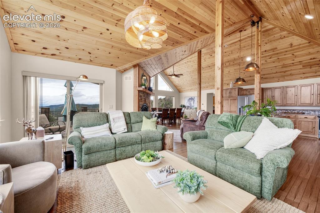 Image 11 of 48: Living Room