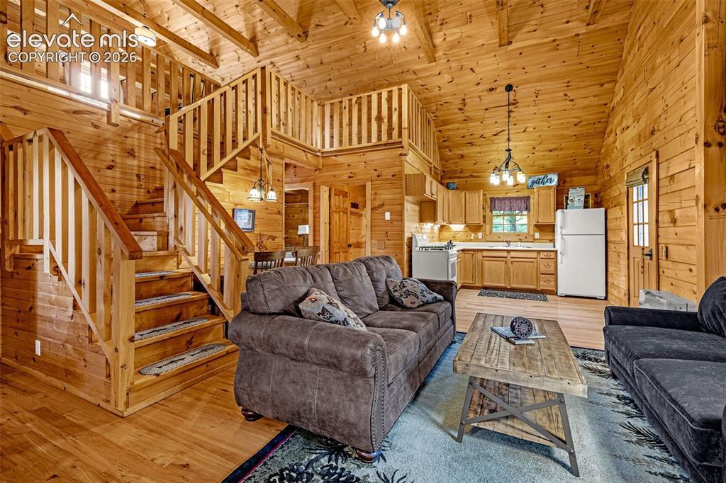 Image 10 of 40: Living Room