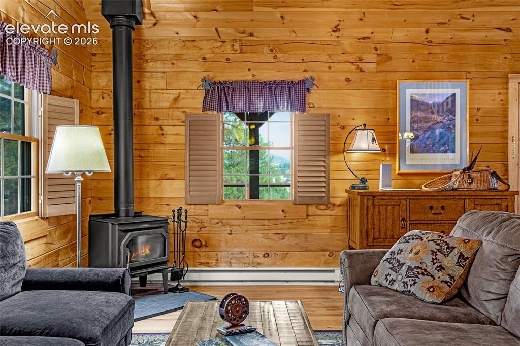 Image 9 of 40: Living Room