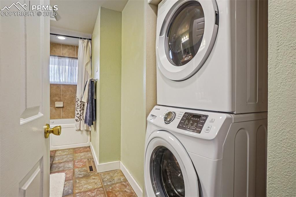 Image 21 of 38: Bathroom/Laundry