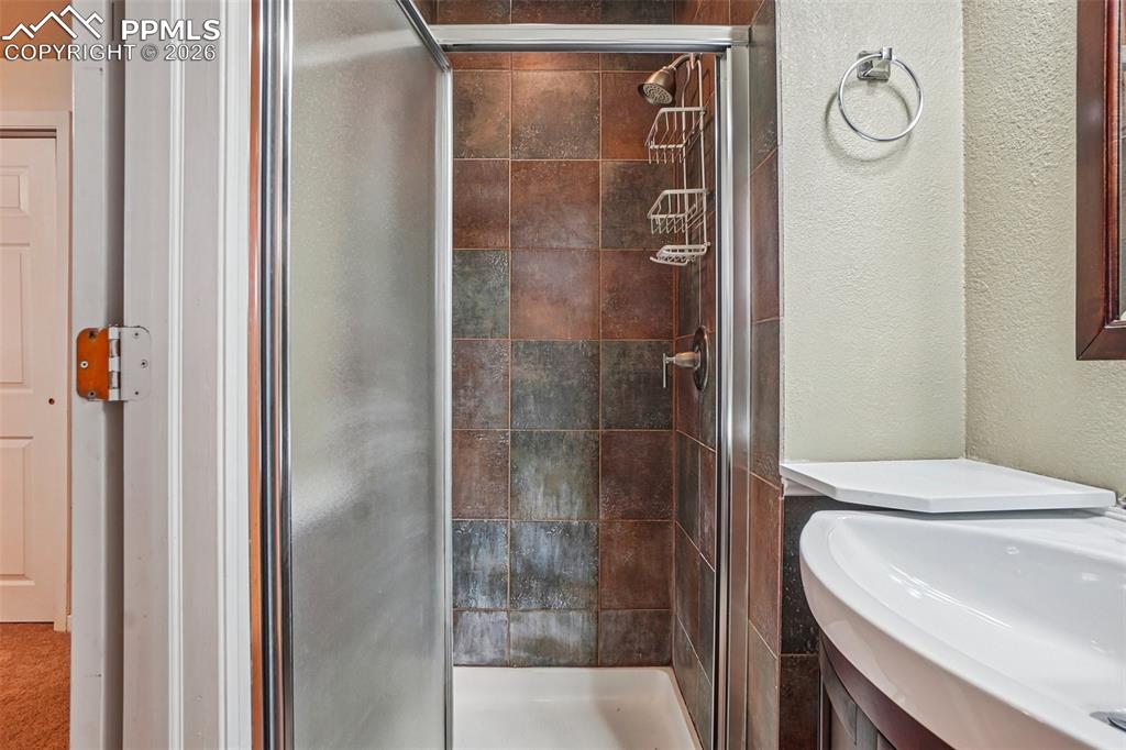 Image 26 of 38: Master Bathroom