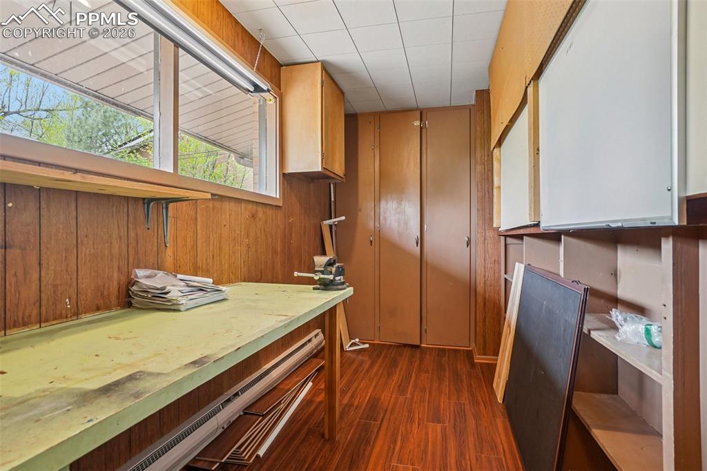 Image 27 of 38: Workshop