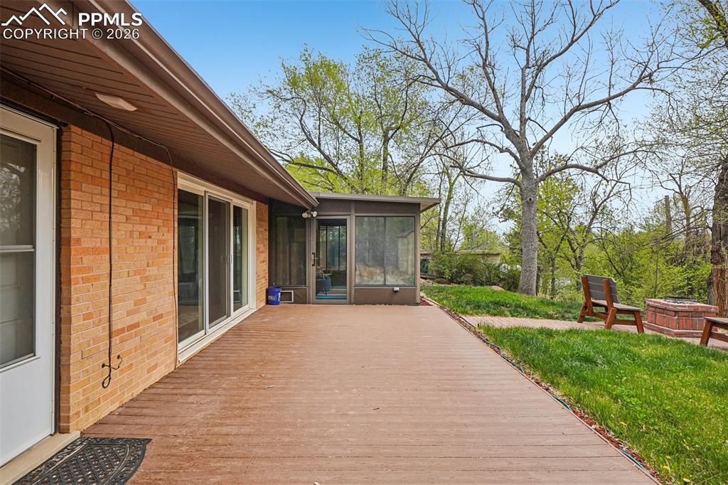 Image 28 of 38: Back of Structure