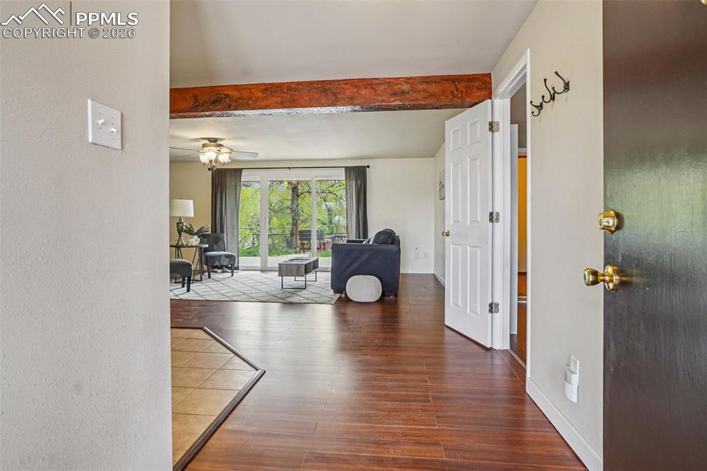 Image 4 of 38: Entrance Foyer