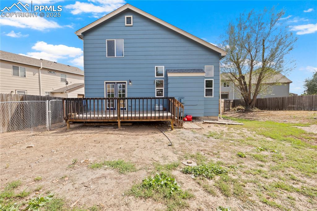 Image 33 of 34: Back of Structure