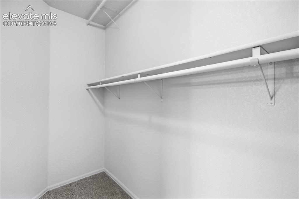 Image 19 of 24: Closet