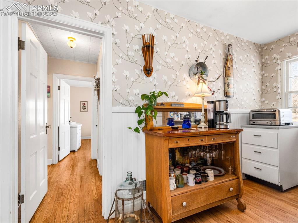 Image 16 of 50: Additional view of Butler pantry