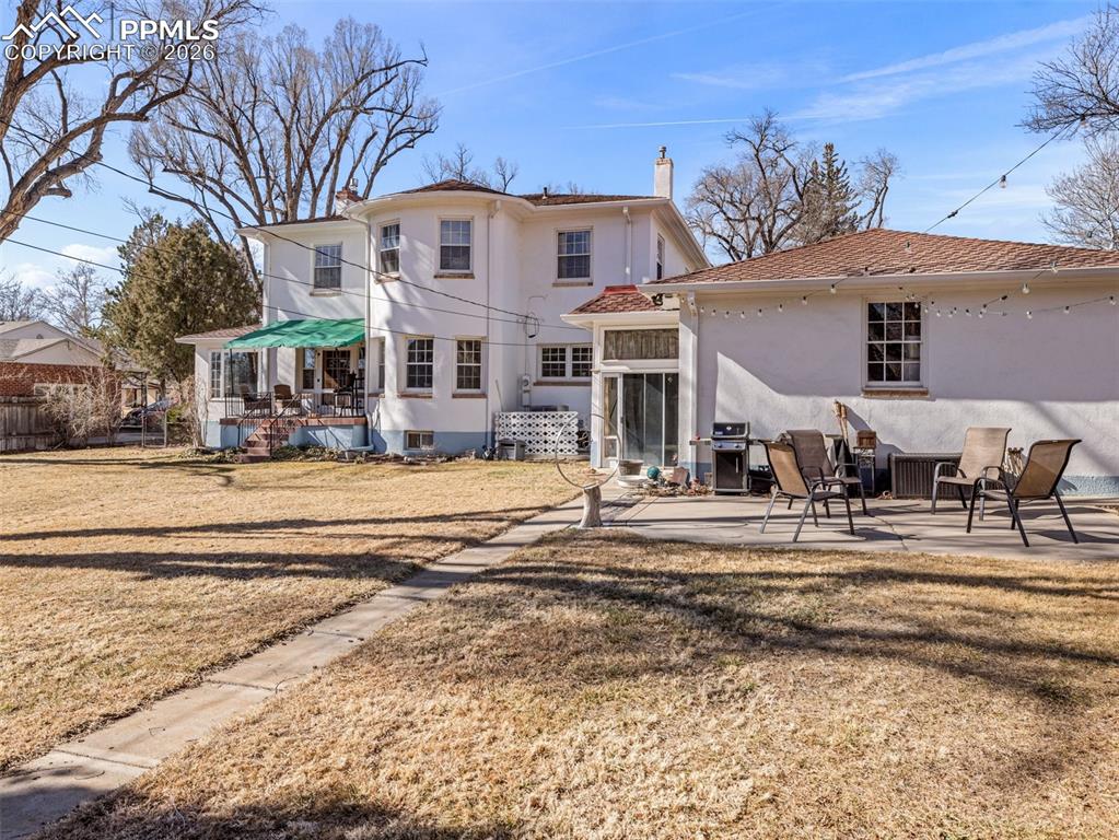 Image 44 of 50: Back of Structure