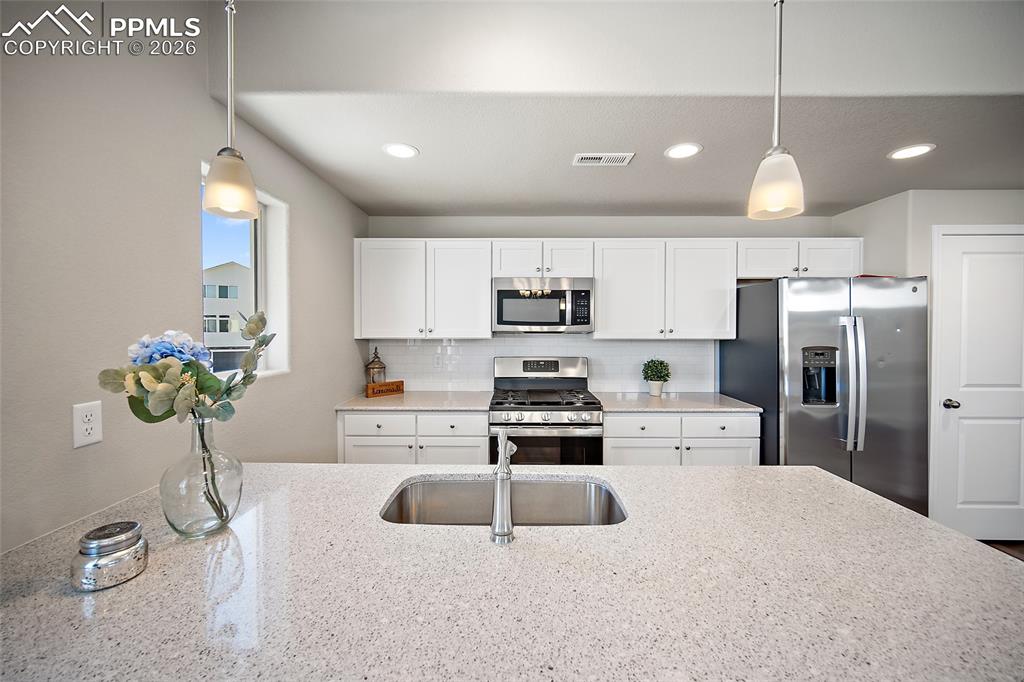 Image 12 of 35: Kitchen