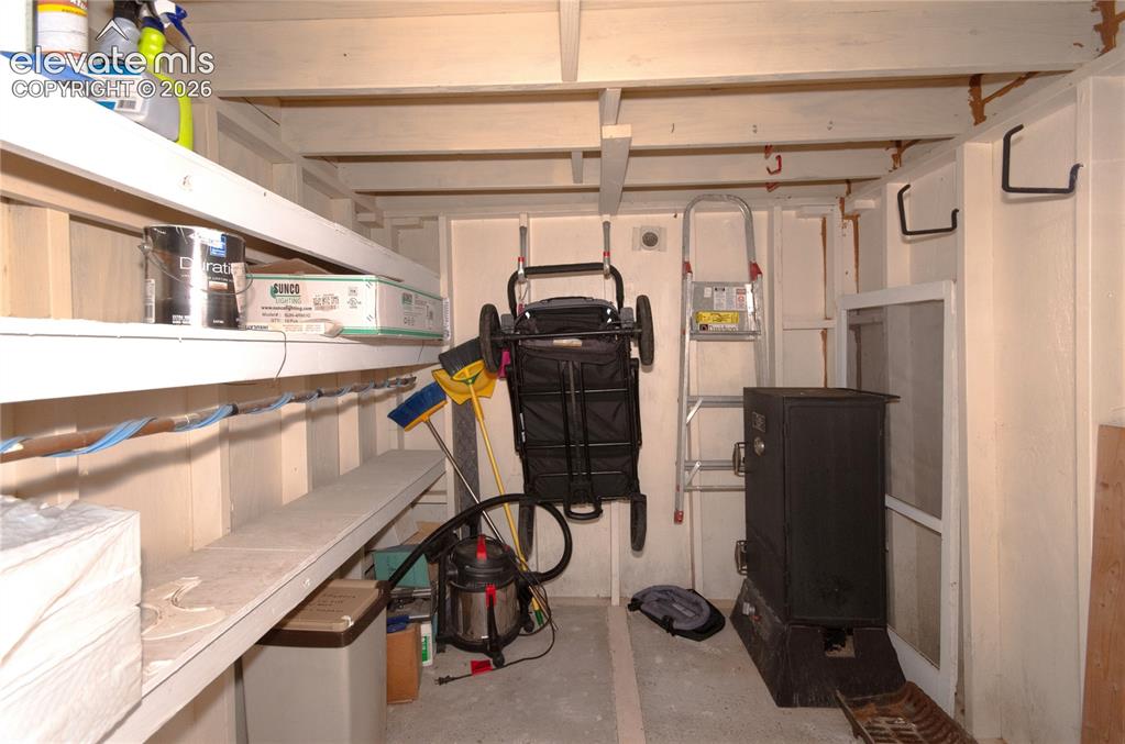 Image 41 of 50: Storage