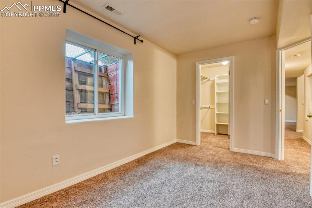 Image 36 of 44: Bedroom