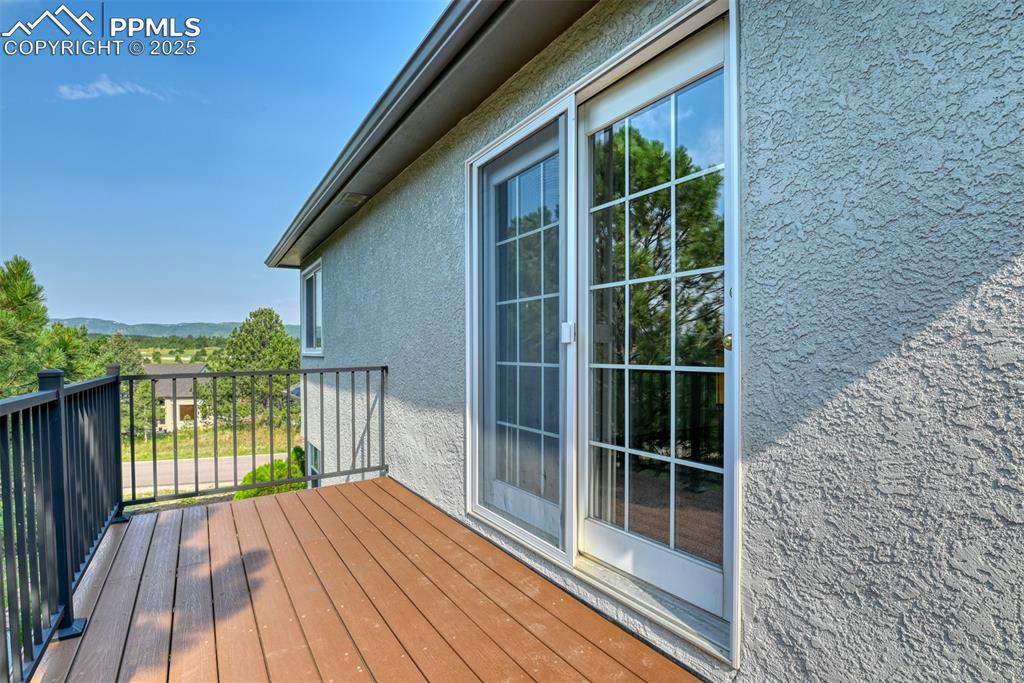 Image 39 of 44: Deck