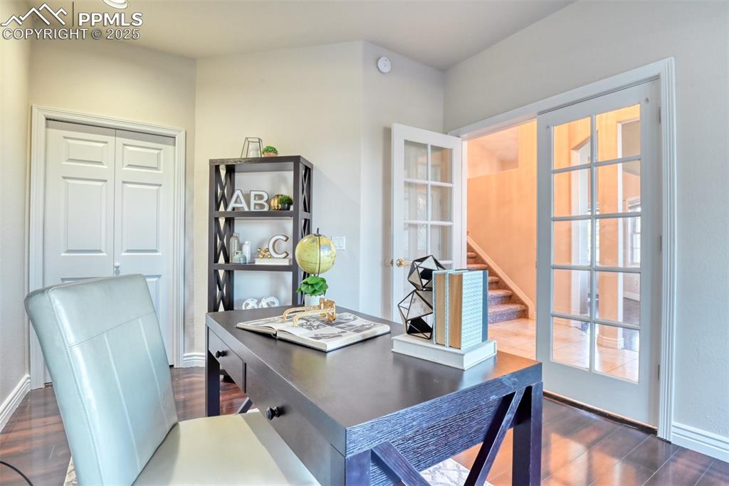 Image 7 of 44: Office