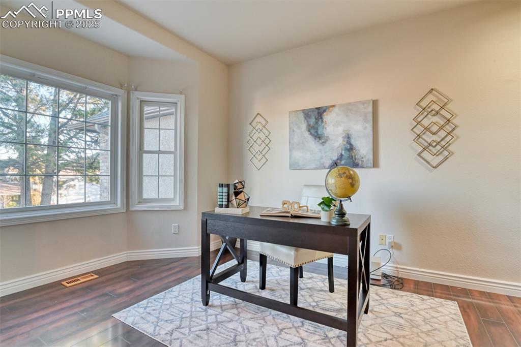 Image 8 of 44: Office