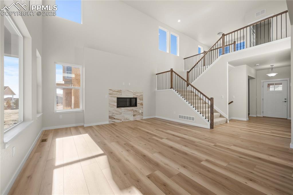 Image 12 of 48: Living Room