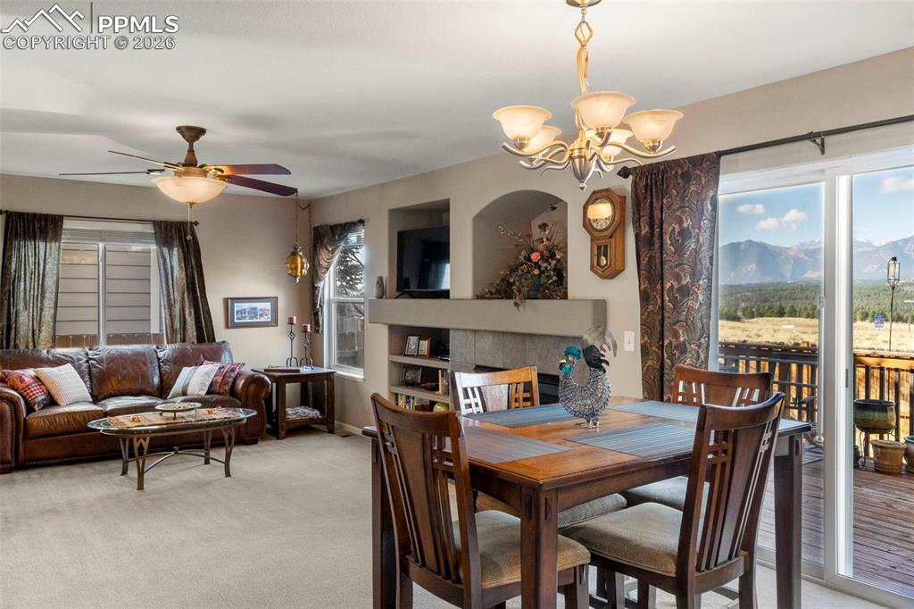 Image 10 of 40: Dining Area