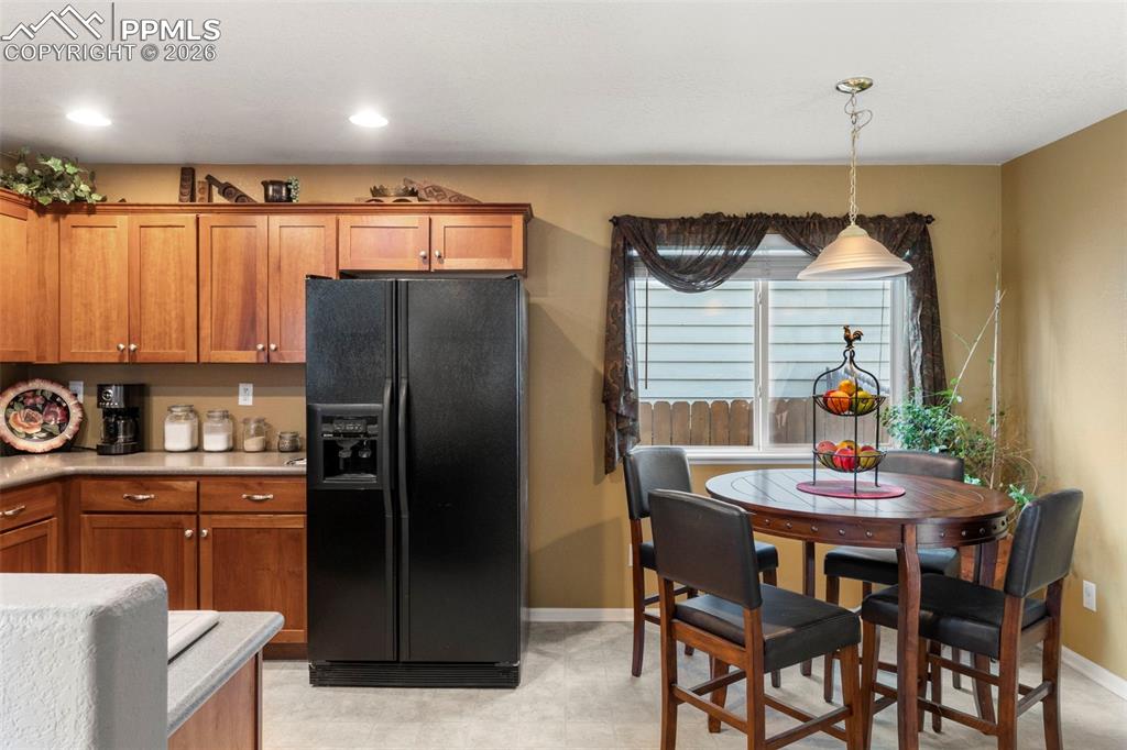 Image 11 of 40: Kitchen