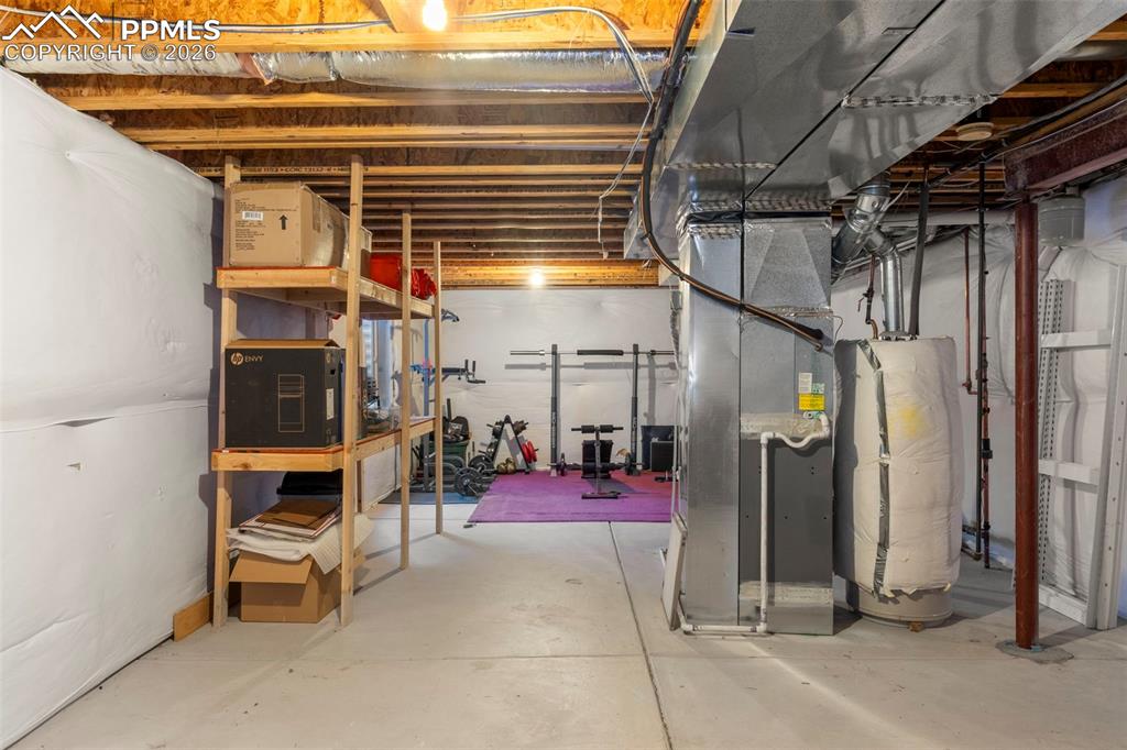 Image 27 of 40: Basement