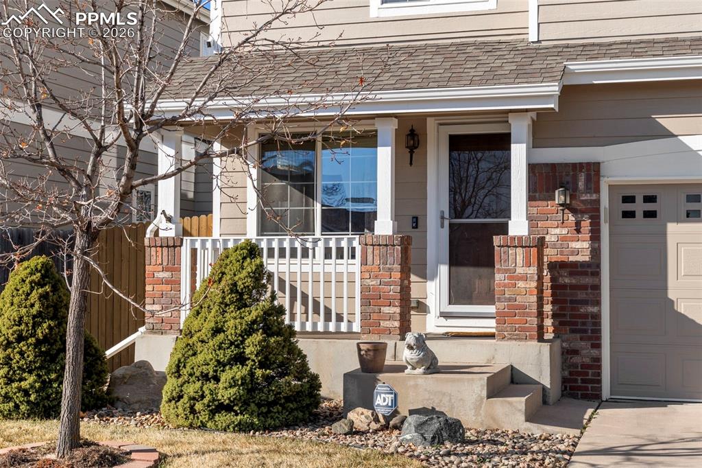 Image 3 of 40: Entry