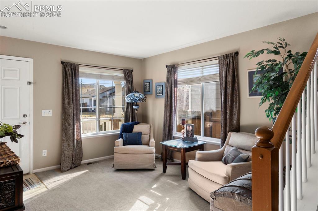 Image 4 of 40: Sitting Room