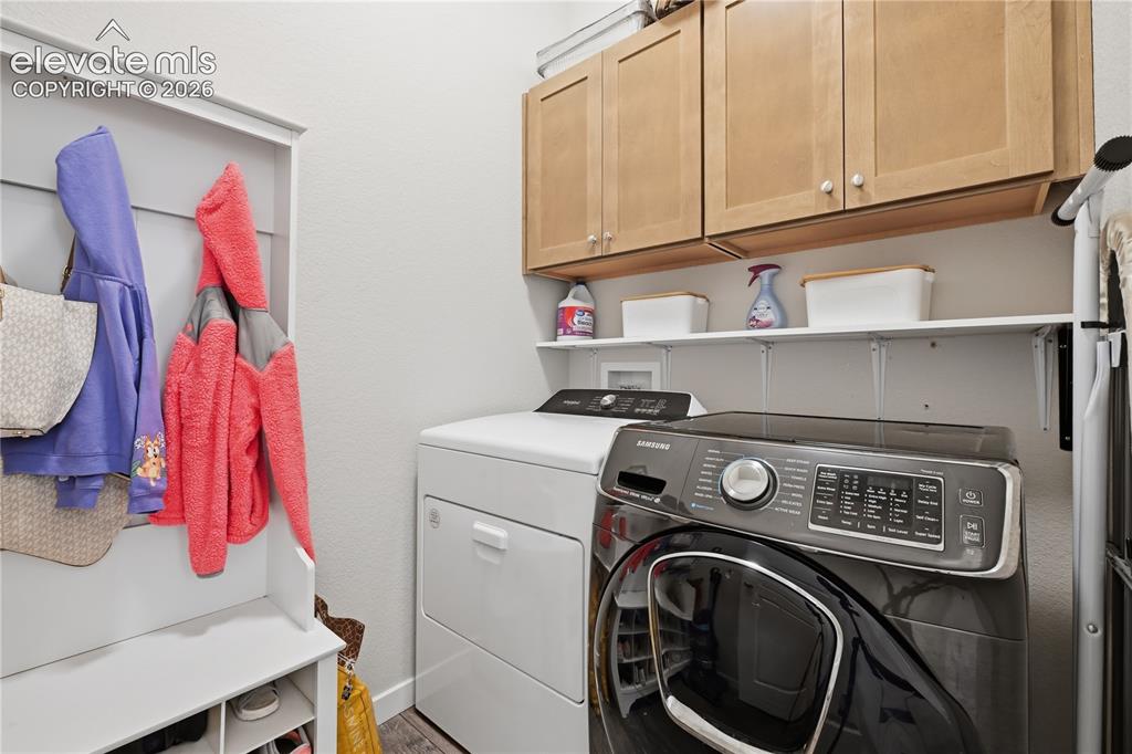 Image 22 of 35: Laundry