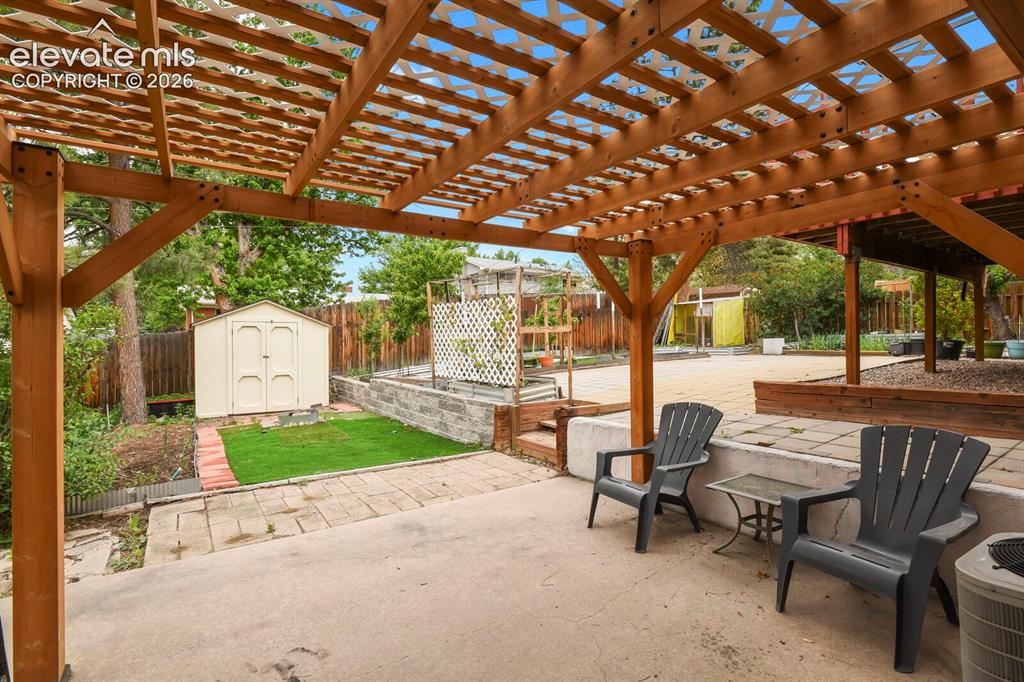 Image 9 of 39: Patio