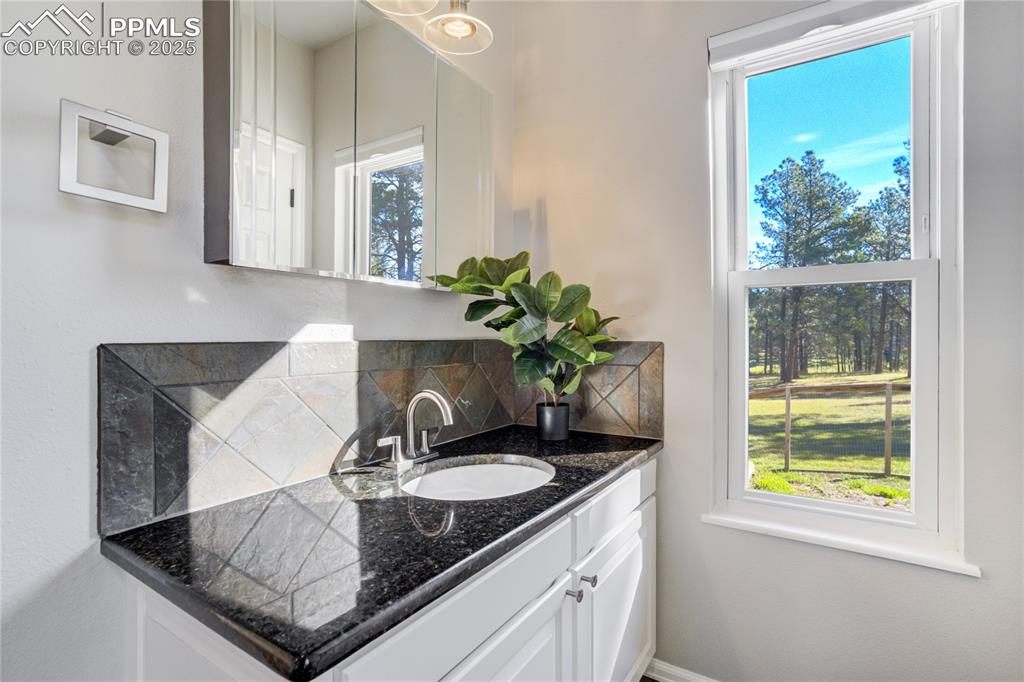 Image 23 of 50: Master Bathroom