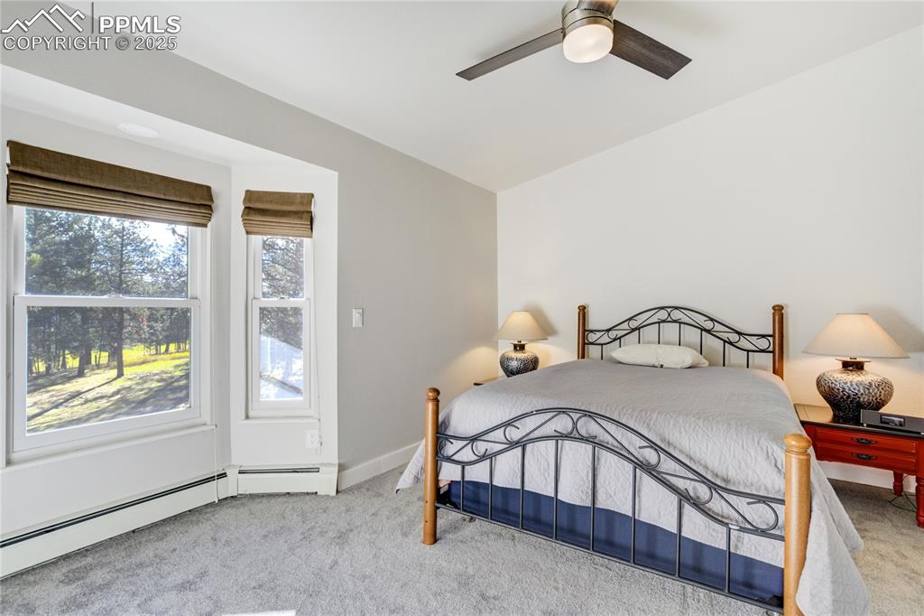 Image 28 of 50: Bedroom