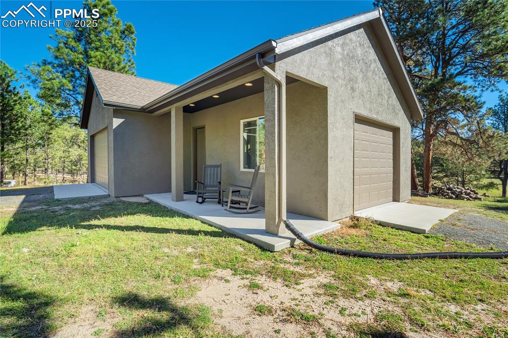 Image 48 of 50: Detatched 3-Car Garage