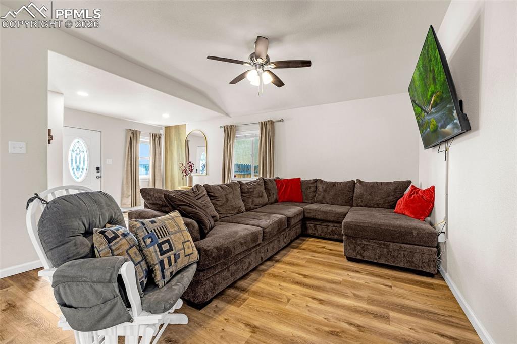 Image 4 of 28: Living Room