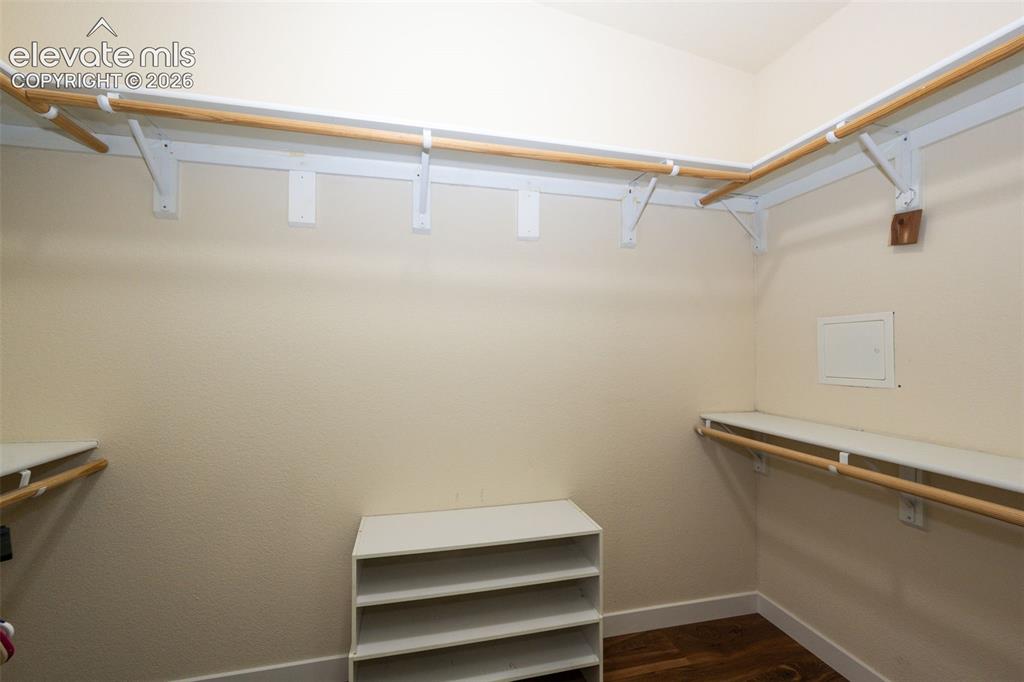 Image 15 of 38: Closet