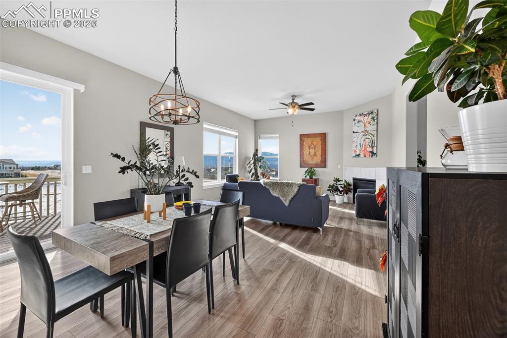 Image 12 of 38: Dining Area