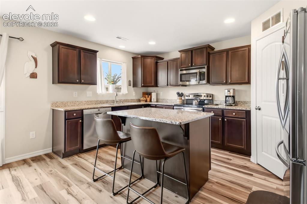 Image 5 of 36: Kitchen