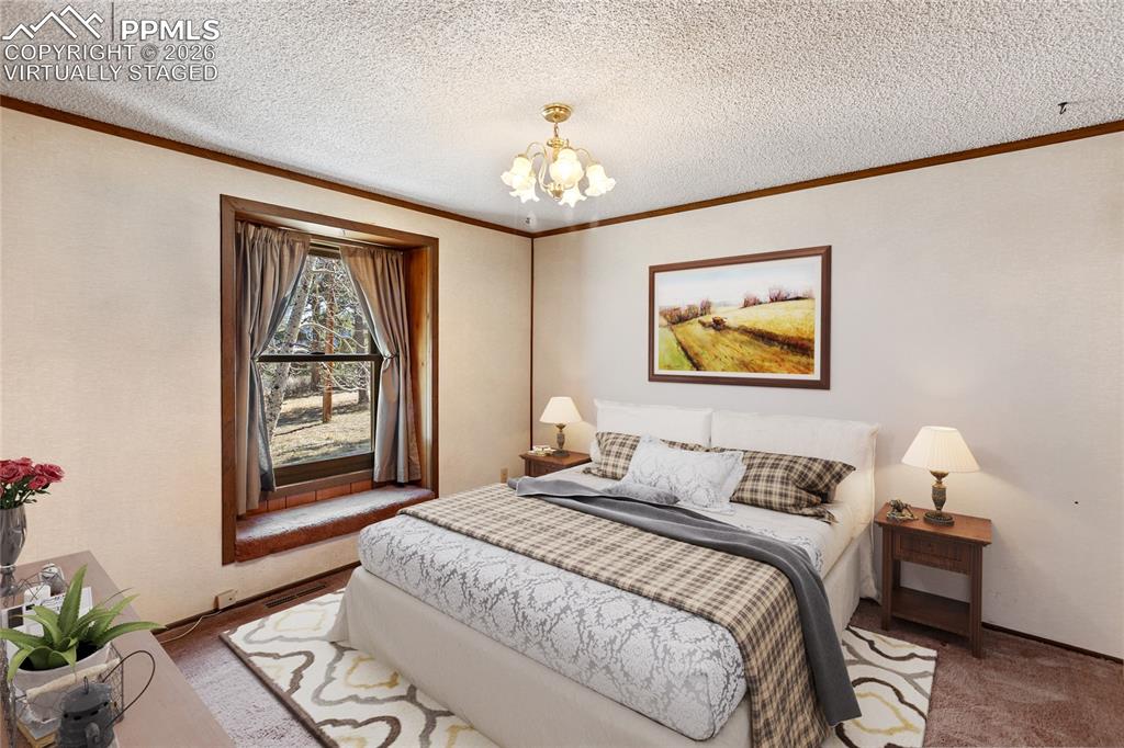 Image 21 of 49: Virtually Staged