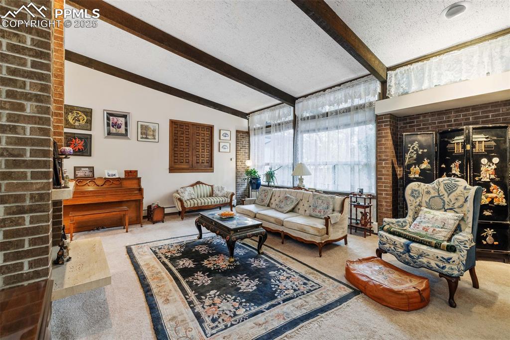 Image 8 of 45: Living Room