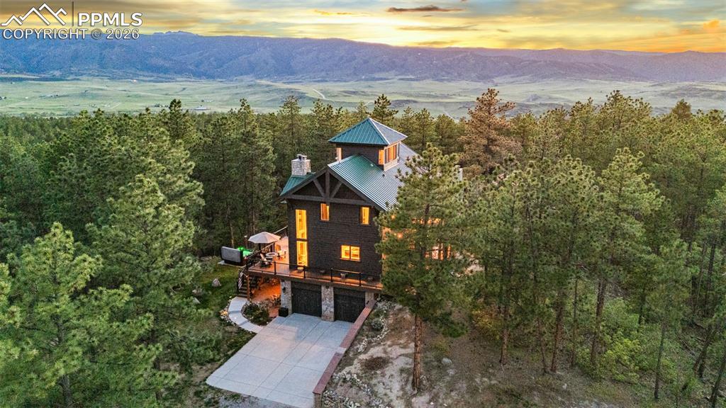 Image 1 of 50: Front of Structure