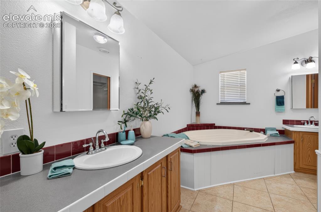 Image 22 of 48: Master Bathroom