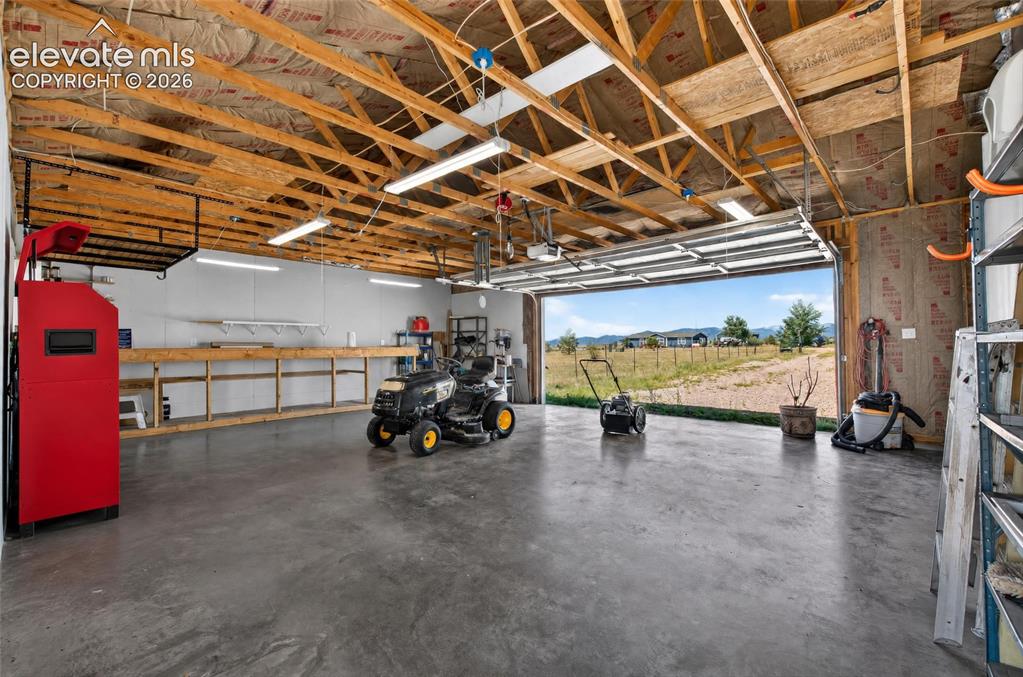Image 38 of 48: Great Workshop Space with Wheelchair access