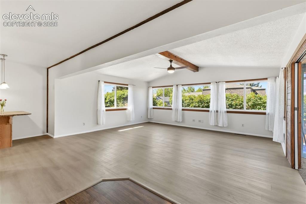 Image 7 of 38: Family Room