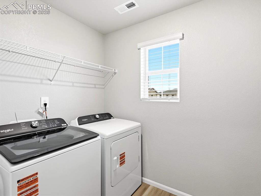 Image 25 of 30: Laundry