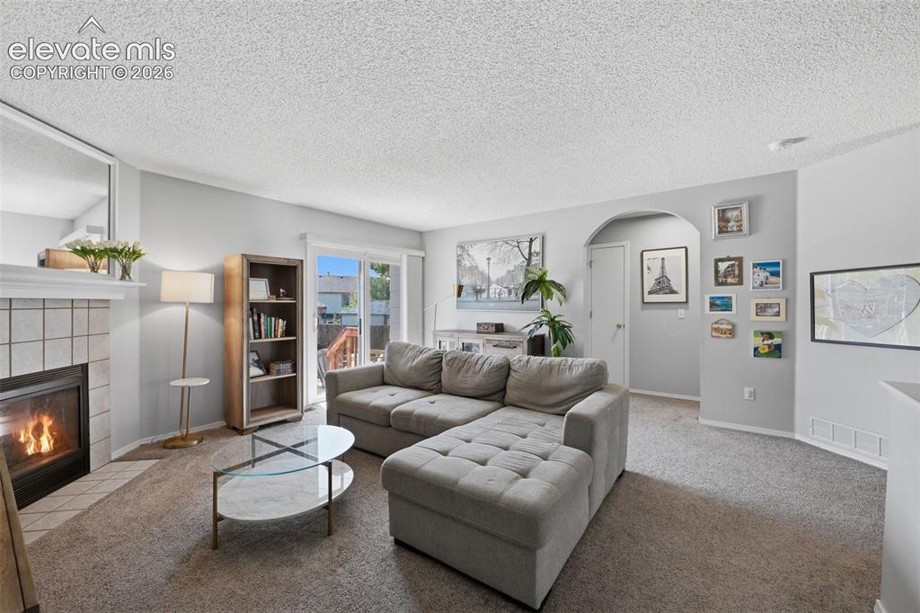 Image 6 of 31: Living Room