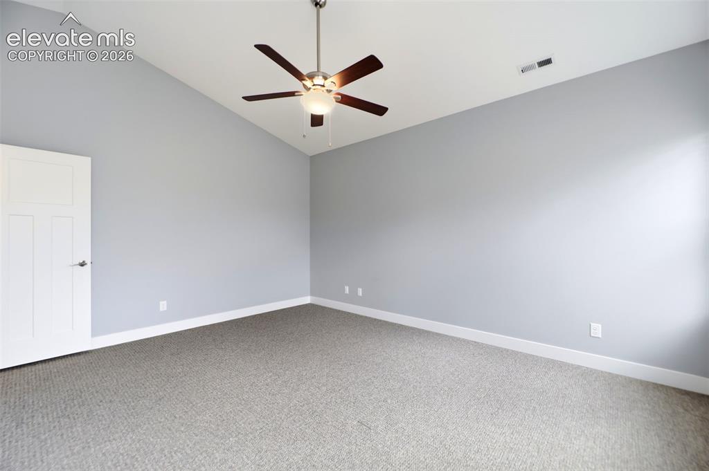 Image 32 of 42: 2nd Bedroom
