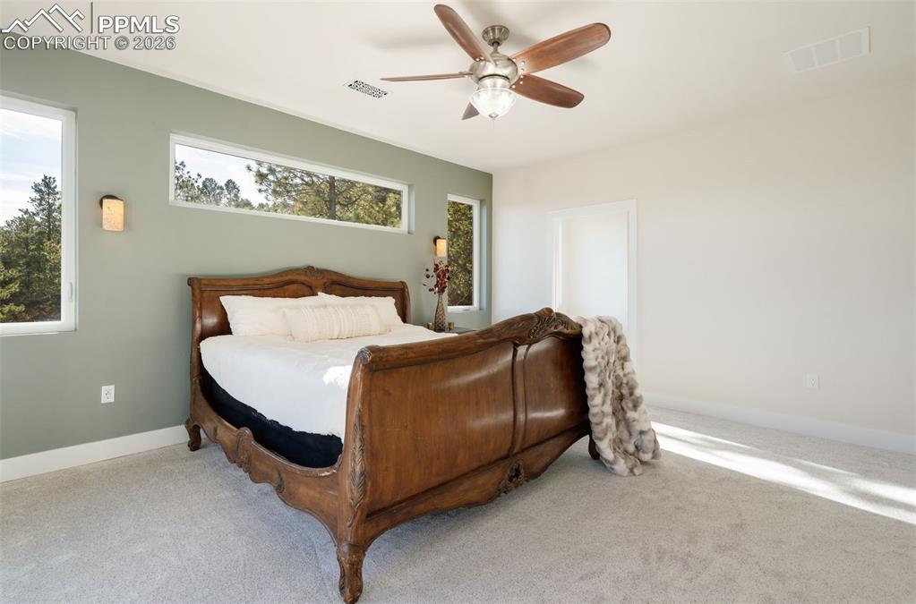 Image 16 of 47: Bedroom