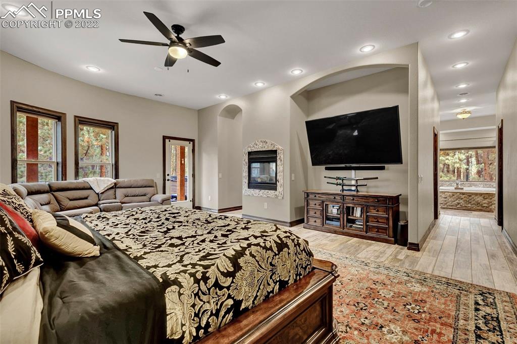Listing 3687569, Image 15 of 50